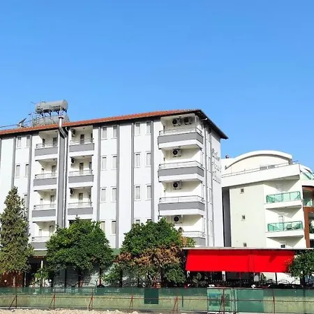 Sailor Aparthotel 2*